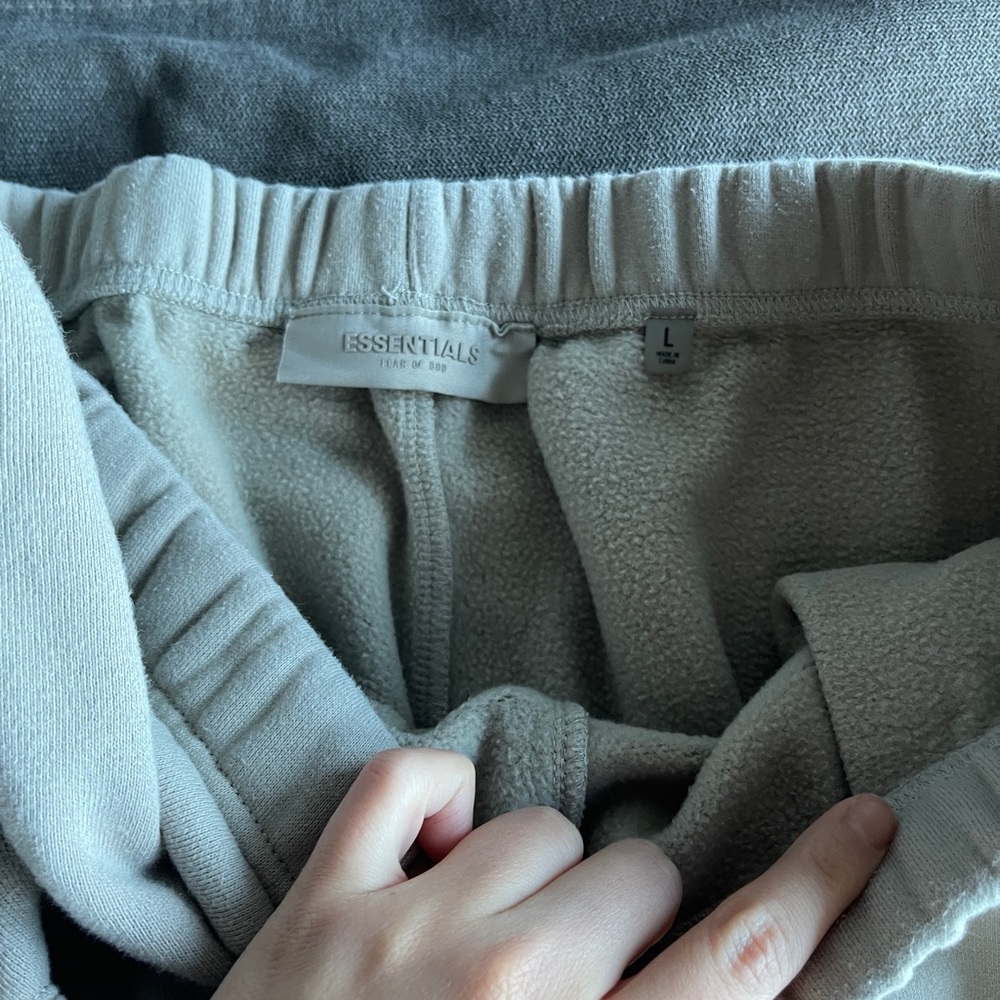 Essentials Set - image 5